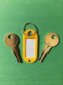 2 Steelcase File Cabinet Keys FR Series FR301-FR350 With Key Tag Key Cut to Code