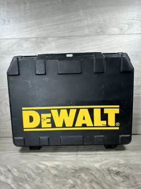 D21008K DEWALT Hinge Close Swivel Handle