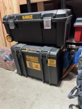 DK6LTQQ DEWALT Toughsystem Tool Box Wheels Set Great