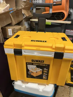 DWST17824 DEWALT Tstak Mobile Cooler Box