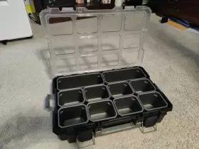 236667 HUSKY Organizer