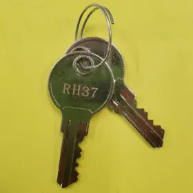 RH37 HUSKY Tool Box Keys