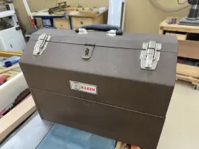 54405R KLEIN TOOLS Tool Box Cantilevered