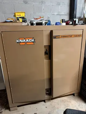 109-KL KNAACK Jobsite Cabinet Proprietary Recessed Recess