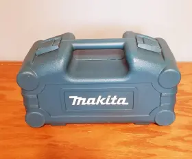 6723DW MAKITA Cordless Screwdriver