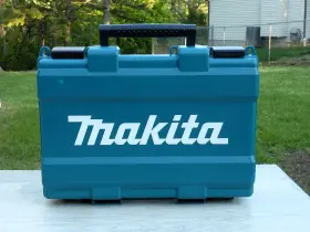 802P70-9 MAKITA Cordless Driver Drill Tool Box