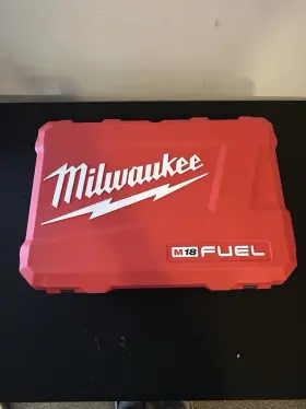 8319-91059 MILWAUKEE Fuel Tool Box Lockable Finish