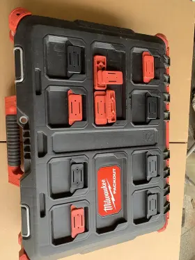 Milwaukee NYVOOZY Feet Mounting Packout Mil #2