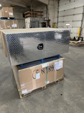 1702250 DIAMOND Plate Underbody Tool Box Double Door