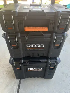313104295228 RIDGID Pro Gear Stackable Rolling Tool Box