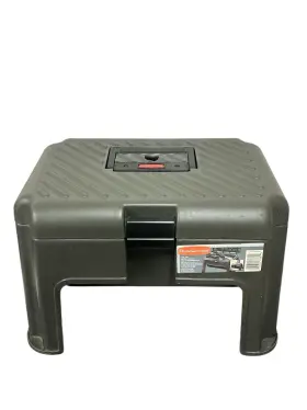 7768 RUBBERMAID Roughneck Step Stool Tool Box
