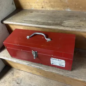 8917 VERMONT AMERICAN Tool Box Handi Lockable Storage