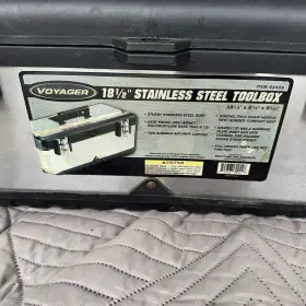 622455 VOYAGER Steel Toolbox #2
