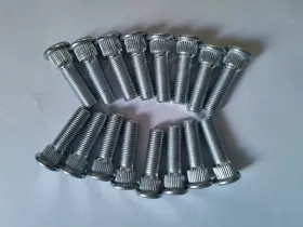 WB-501 WANTONE RACING Set Front Rear Wheel Studs Polaris