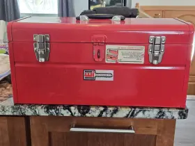 JL-47 WATERLOO Tool Box Lockable Handle Tray