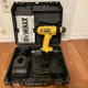DeWalt DW927 3/8" Cordless Drill/Driver w/2 Batteries and Charger And Case NICE!